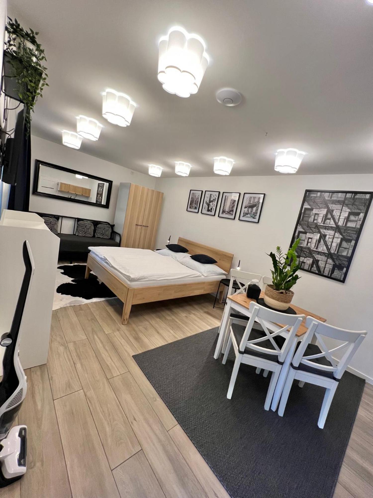 Apartmany Benesov Benesov nad Ploucnici Luaran gambar