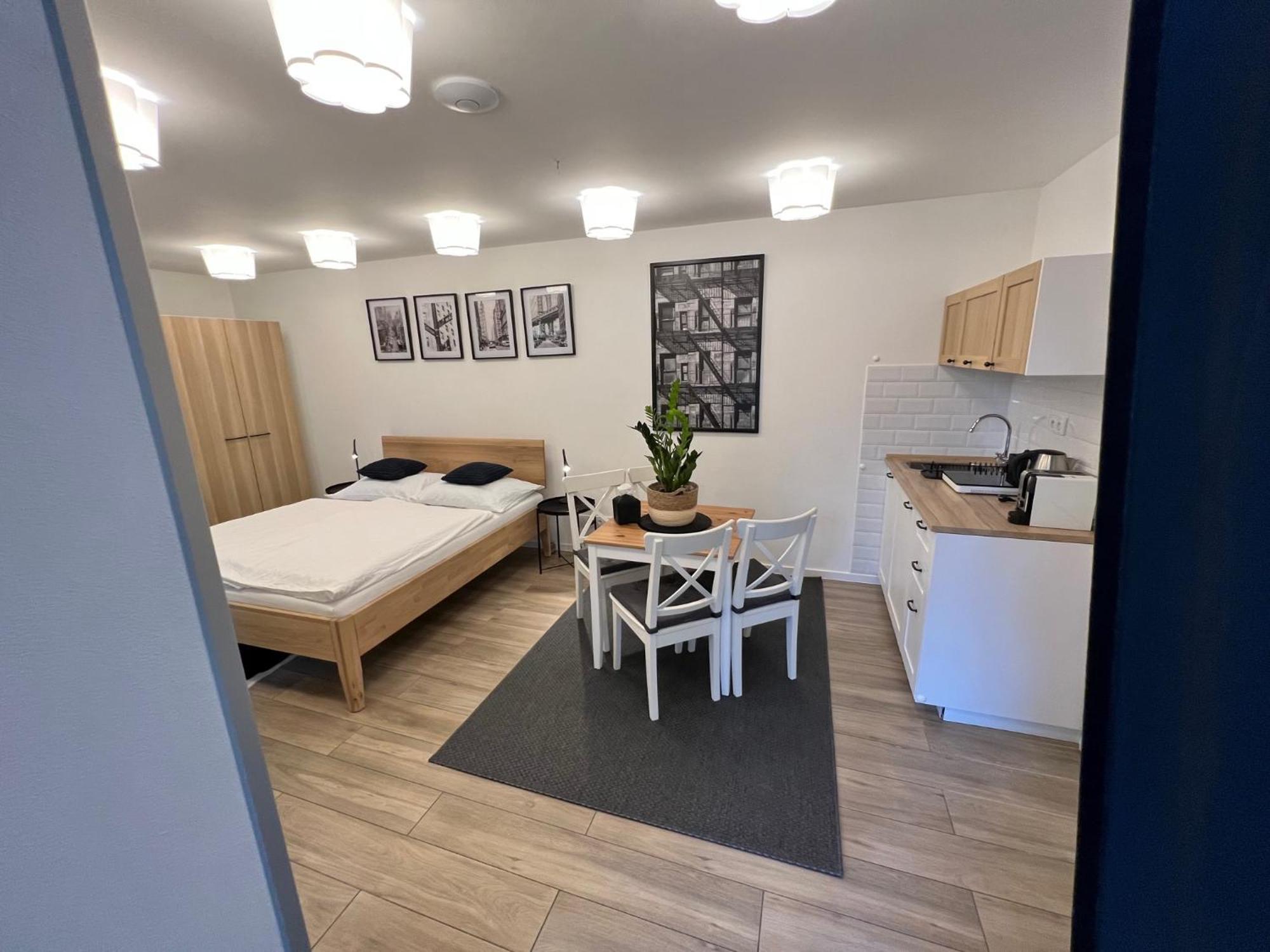 Apartmany Benesov Benesov nad Ploucnici Luaran gambar