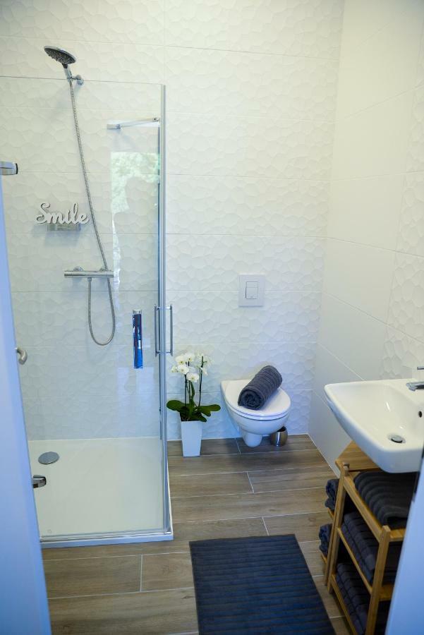 Apartmany Benesov Benesov nad Ploucnici Luaran gambar
